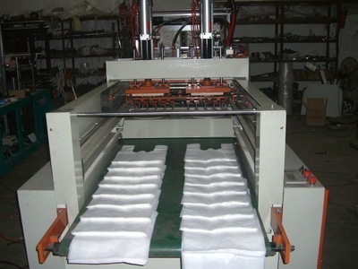 瑞安市弗瑞斯機械 背心袋制袋機領域的專業之選